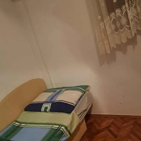 In 54825 Apartment *