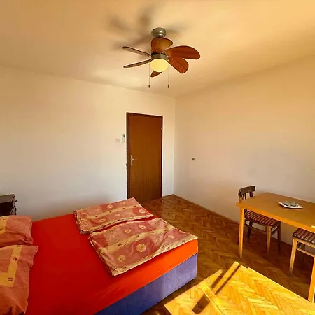 Apartment In 54825 Dramalj