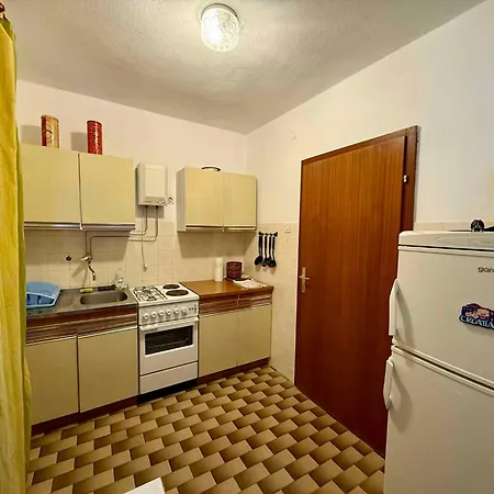 Apartment In 54825 Dramalj