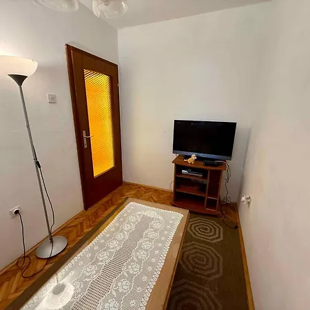 Apartmán In 54825