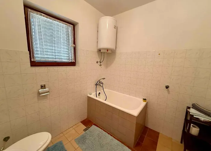 In 54825 Apartamento Dramalj